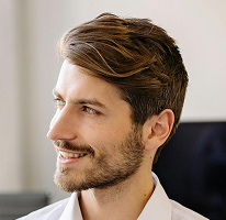 Portret Michaela Brennana, lidera technologii fintech i krypto pełniącego funkcję CTO